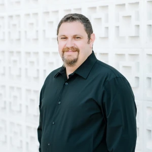 image of agent Mark Breller